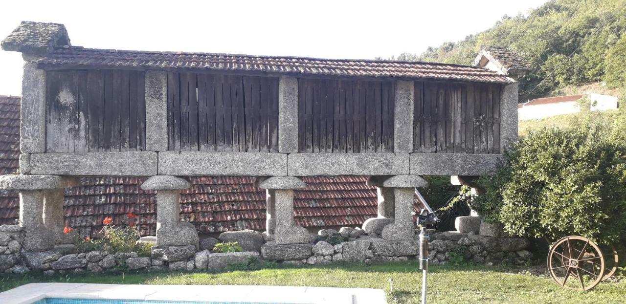 Villa Casa Sambinho Gerês à Rio Caldo Extérieur photo